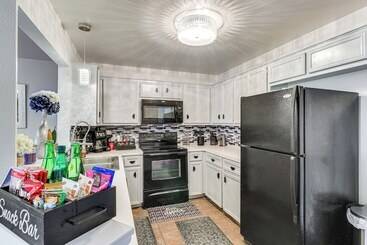 کلبه Idyllic Round Rock Home W/ Patio: 3 Mi To Kalahari