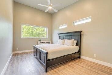 茅舍 Modern Table Rock Lake Retreat W/ Deck & Views!