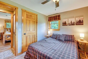 茅舍 Rustic Cabin In West Danville W/ Deck & Fire Pit!