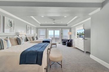 קוטג'' 114 Ocean Boulevard By Avantstay Beachfront Infinity Pool Basketball Court Recently Renovated!