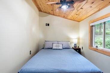 بيت ريفى Arrowhead Lake Retreat By Avantstay Shared Pool, Game Room, Firepit