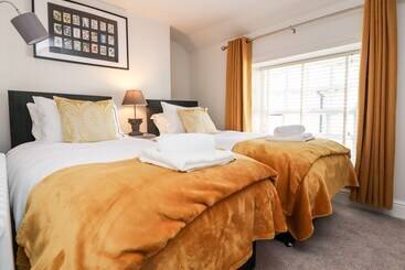 Bay Cottage No 5