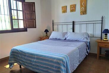 קוטג'' Belvilla By Oyo Casa Bonita I