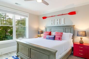 茅舍 Cobalt Coast By Avantstay 7bdr, Steps From Beach