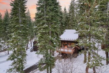 بيت ريفى Dakine Haus By Avantstay 4 Min To Northstar + Deck