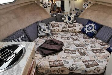 Virginia Bed And Boat