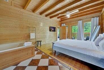 بيت ريفى Java By Avantstay 12 Mins To Pigeon Forge + View