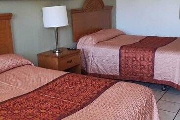 فندق على الطريق The Inn By Oyo El Dorado Lake