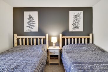 کلبه Otter Banks By Avantstay Sleeps 18 + Hot Tub, Views, Game Room