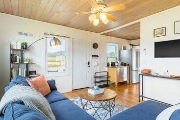 Swan Lake Cottage By Avantstay Views + Firepit