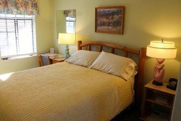 فندق صغير Blue Swallow Motel