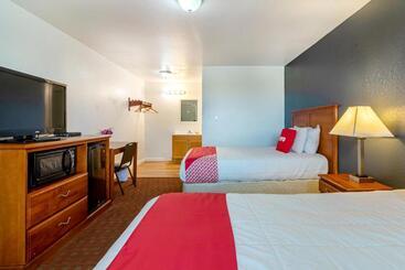 מוטל OYO Hotel Pearsall I-35 East