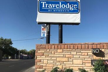 فندق على الطريق Travelodge By Wyndham Farmington
