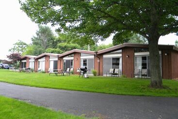 Nader S Motel & Suites