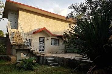تختخواب و صبحانه Hostal Doña Amalia Cuba