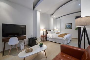 هتل El Candil Boutique