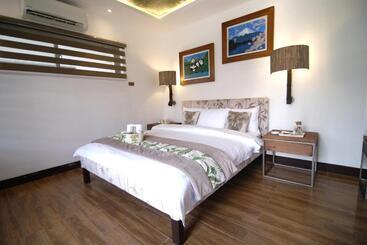 호텔 Chateau Genevie Resort And Event Center