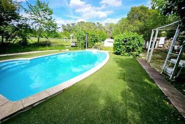 ベッドアンドブレックファースト Suite Lou Peïro