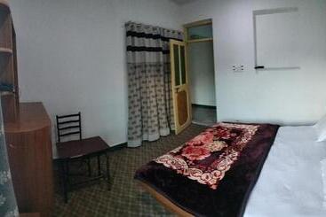 Hotel Green Gallery And Restaurant