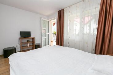 펜션 Casa Mădălina