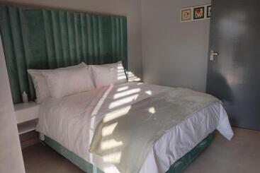 بنسيون Luyana Guesthouse