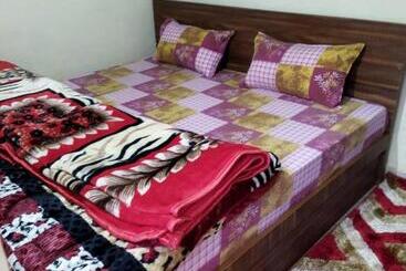 ペンション Pranjal Home Stay