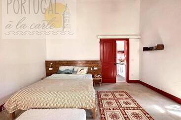 膳宿费 Spot Na Serra