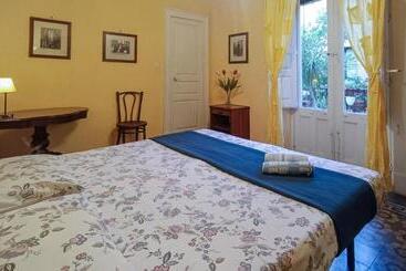 تختخواب و صبحانه Casa Rossi