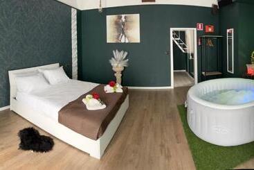 ベッドアンドブレックファースト Loto Luxury