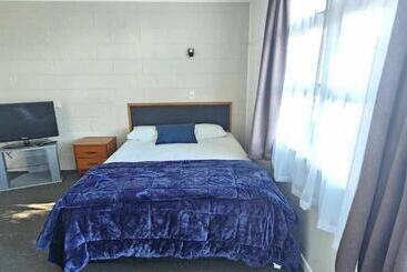 Endeavour Lodge Motel