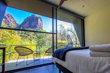 ホテル Bajo La Montaña