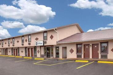 فندق Knights Inn   Wildersville, Tn