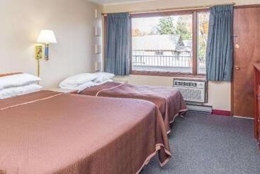 בית מלון כפרי Travelodge By Wyndham Kalispell