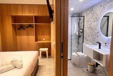 هتل Villas Calas De Aldan