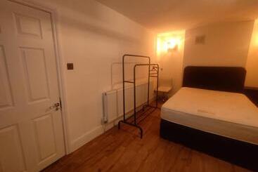 بنسيون Edwin House