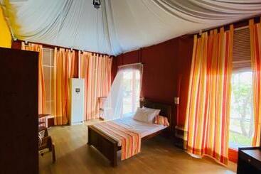 Пансион Suwa Arana Family Resort