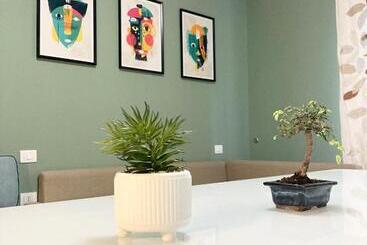 تختخواب و صبحانه La Stanzetta