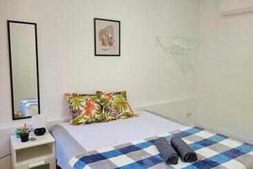 ベッドアンドブレックファースト Palla R2