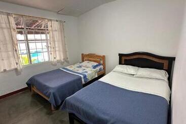 فندق El Patriarca