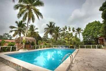 בית מלון כפרי Helpa Eco Cabins