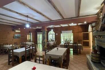 هتل Iglis Rooms