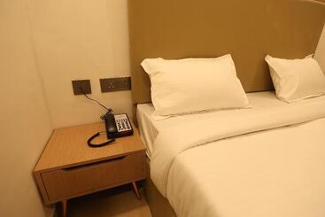 ホテル Kairvi Fort Resort