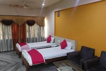 בית מלון כפרי Shri Krishn