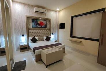 酒店 The Big Orchid