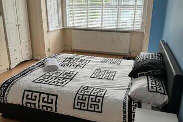 Пансион Dreamwell Flats