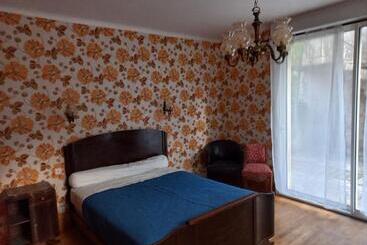 Пансион Maison Du Port Du Goyen