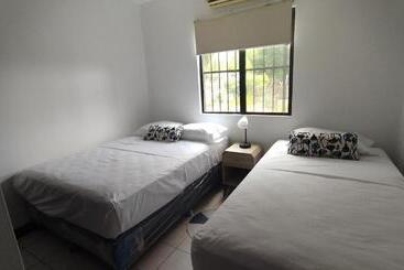 بنسيون Paseo Las Colinas