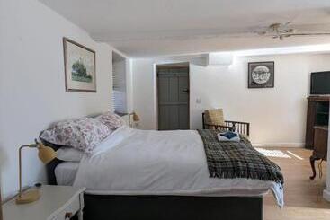 פנסיון Regilbury Court, Grooms House