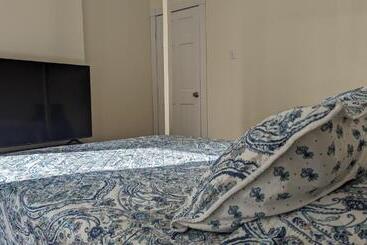 پانسیون The Central Park By Broadway