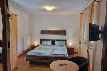 ユースホステル Gasthaus Korneli